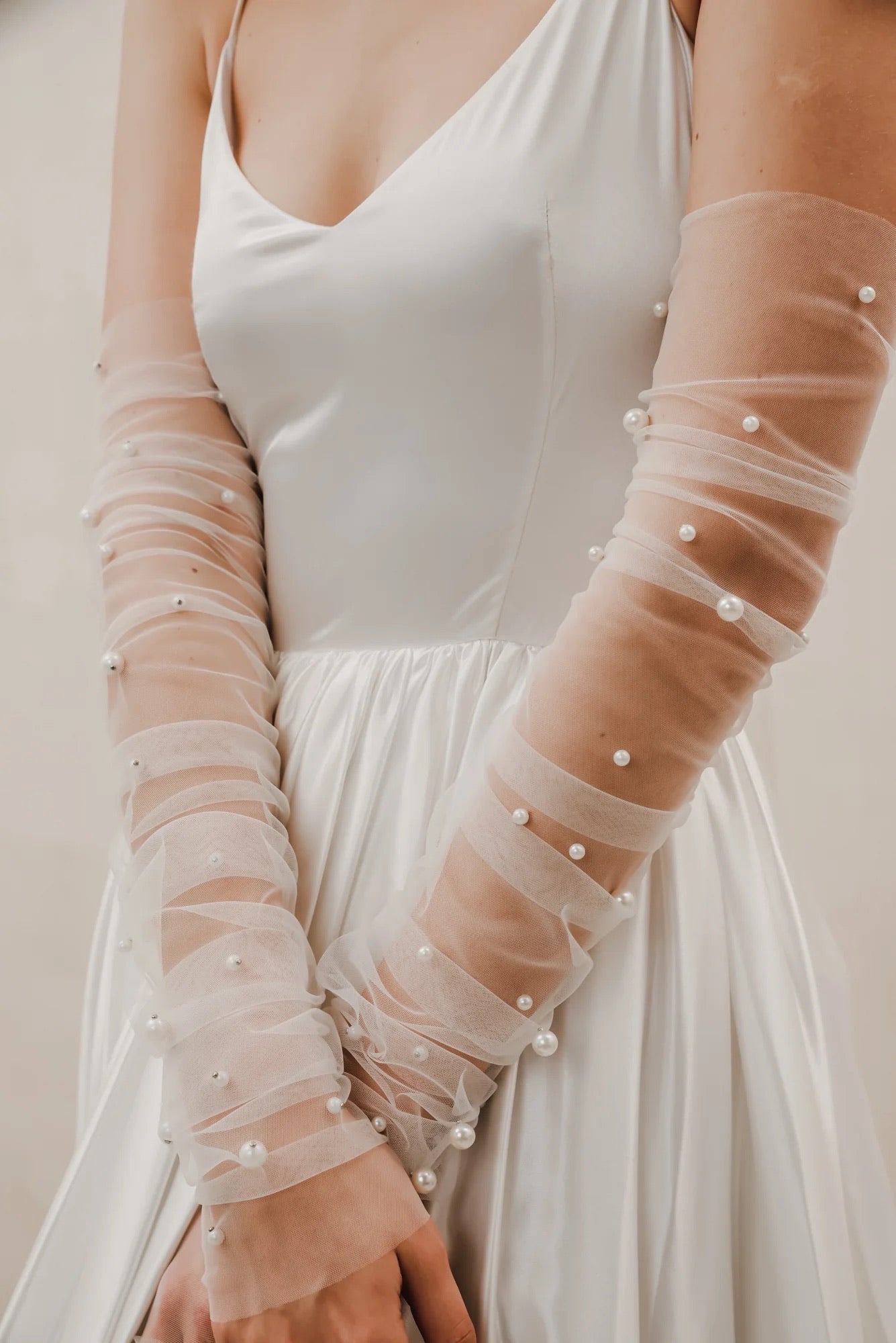 Ruched Pearl Fingerless Gloves